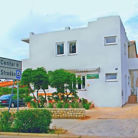 Apartments Panonija Novalja Exterior foto